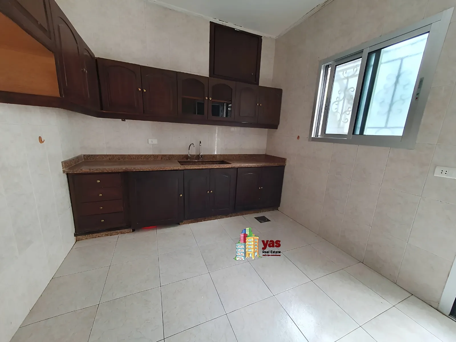 Apartment for Rent in Ballouneh