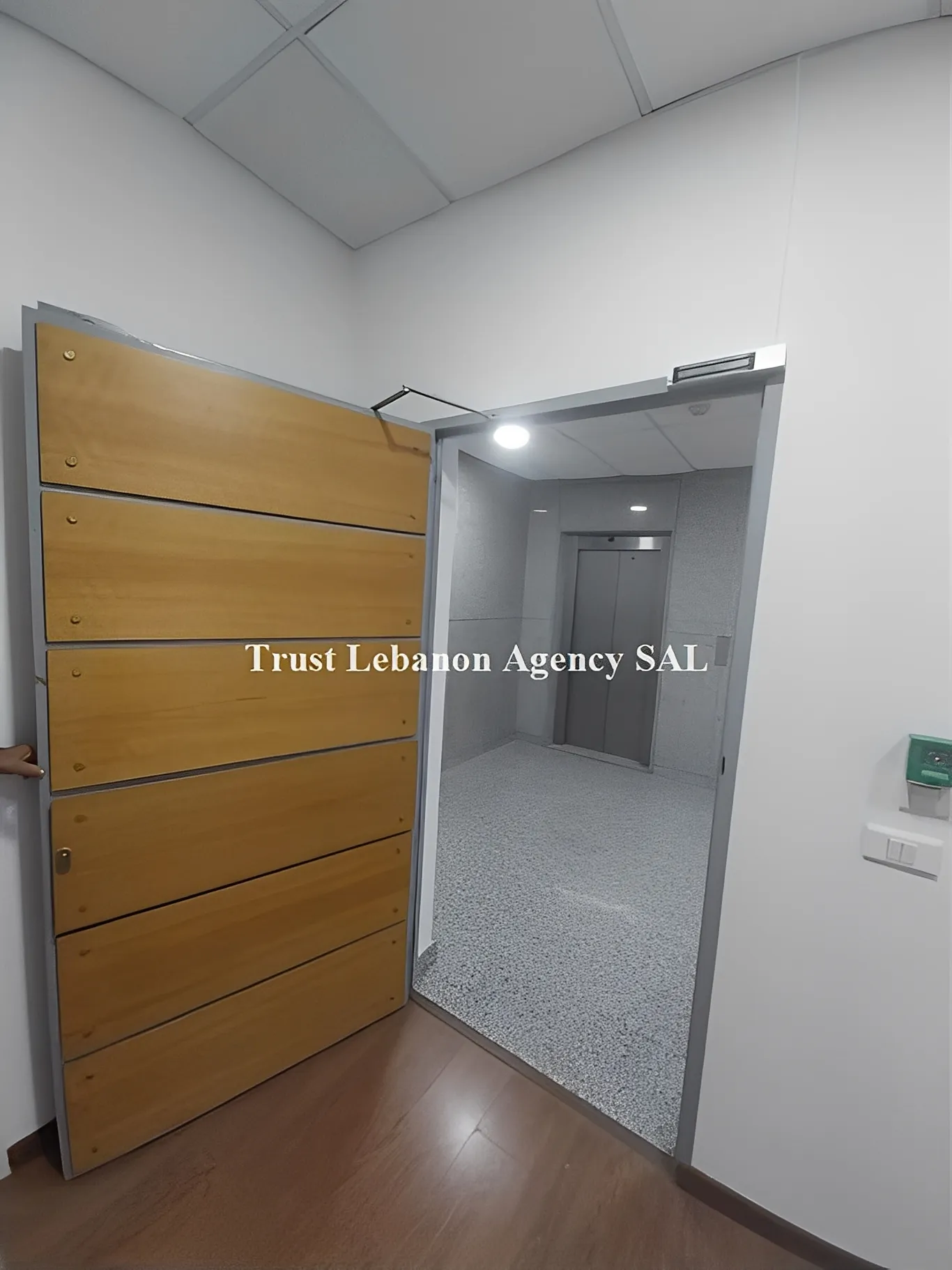 Office for rent in Metn, Jisr El Bacha