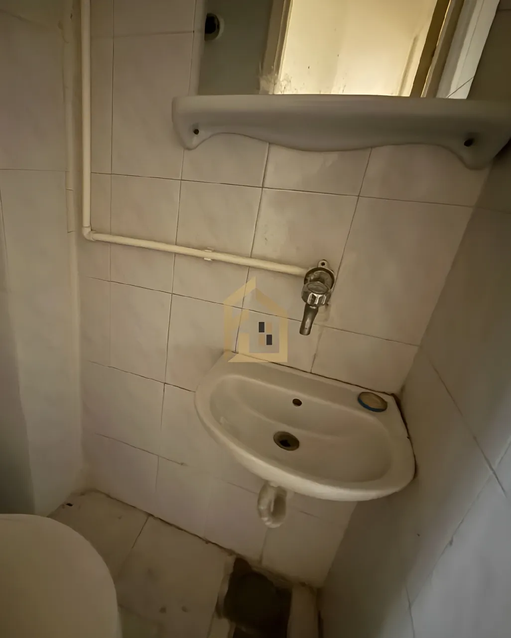 Apartment for rent in Tariq El Jdideh, Beirut, Lebanon - 2 bed, 2 bath