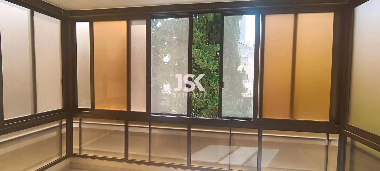 Apartment for Sale in Adonis - 3 bed, 3 bath