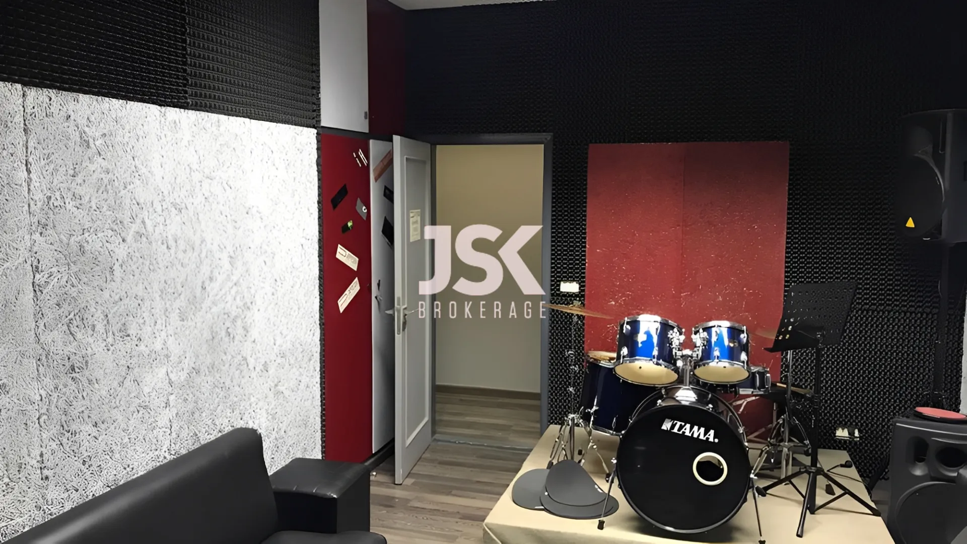 Office for sale in Jdeideh
