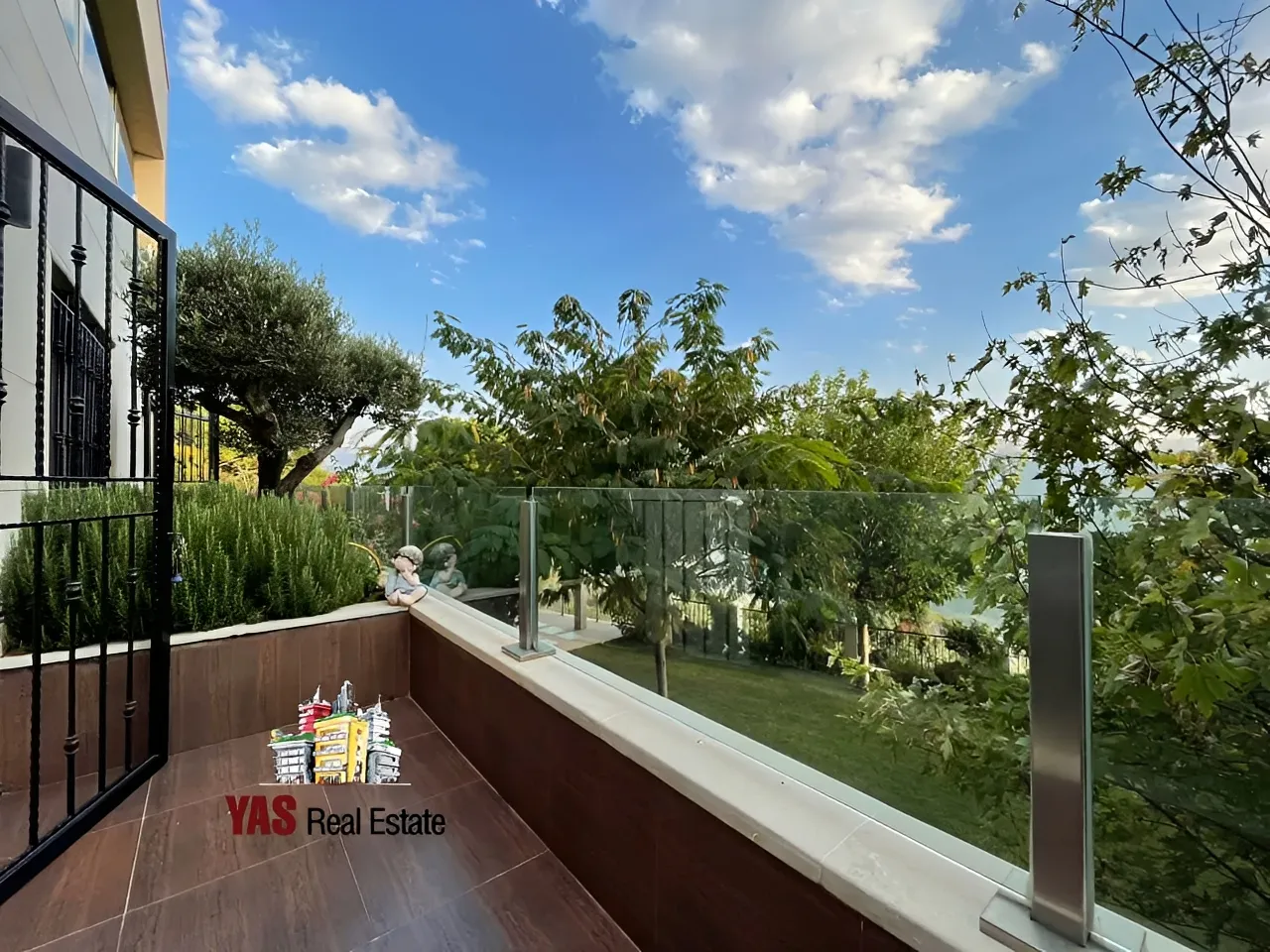 Villa for Sale in Beit Mery