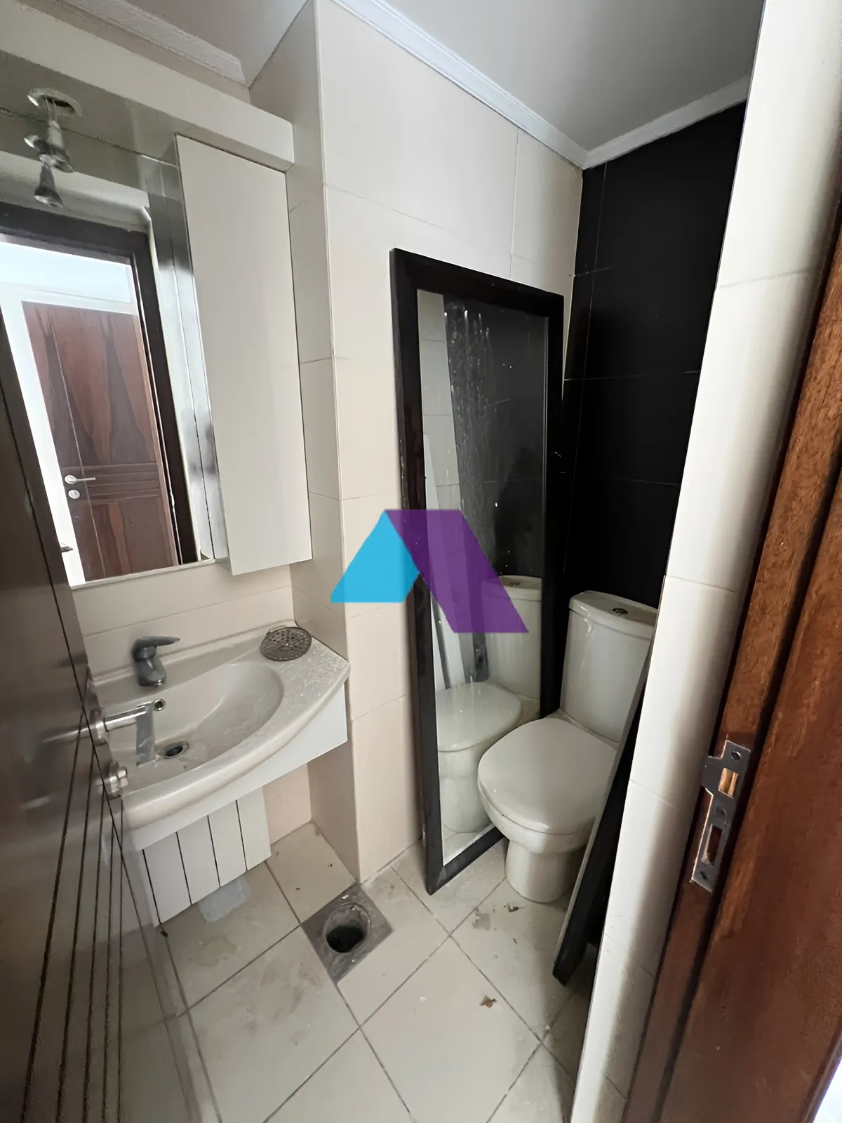 Apartment for Sale in Haret Sakher