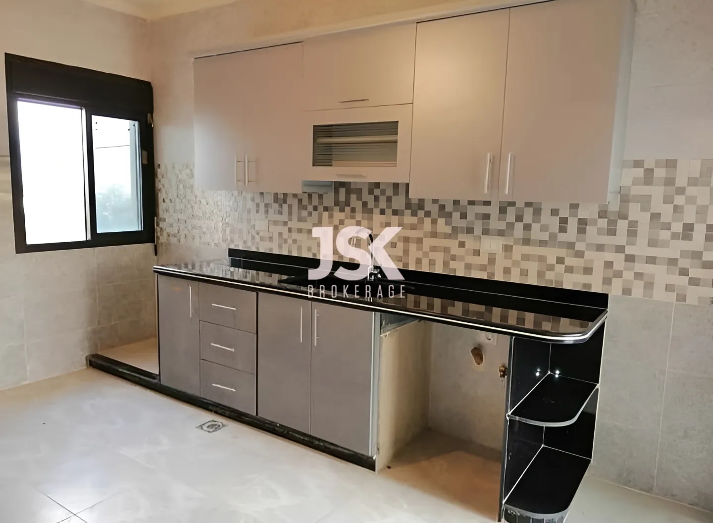 Apartment for Sale in Koura - 2 bed, 3 bath