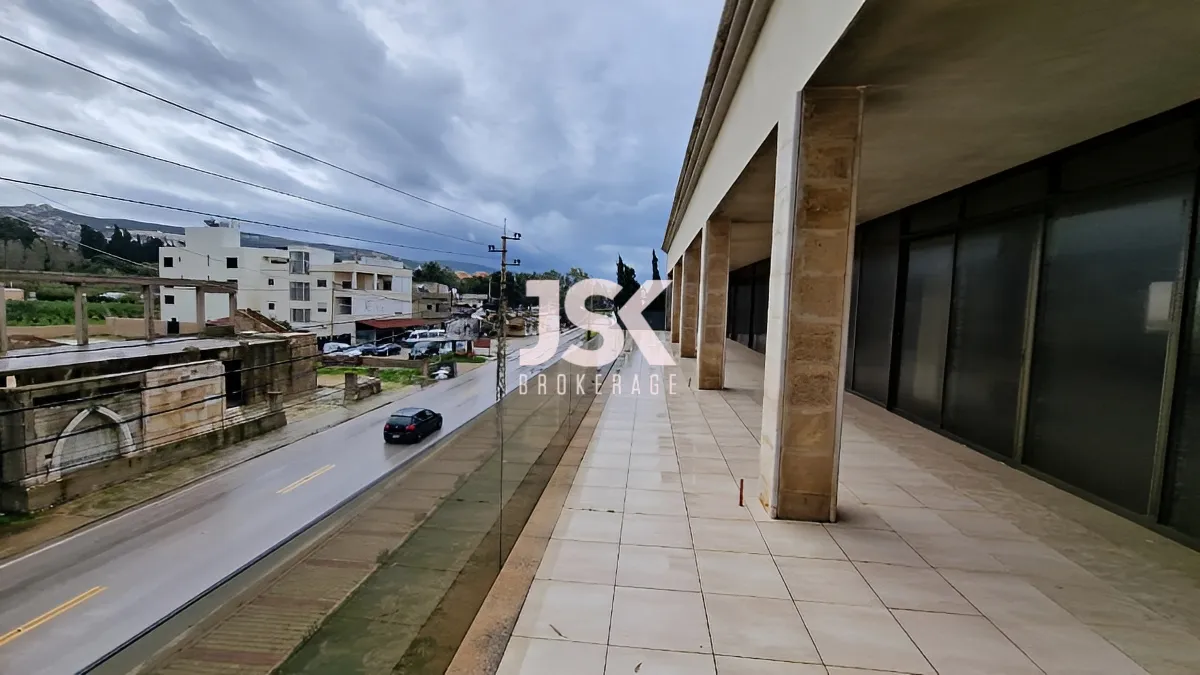 Office for rent in Batroun