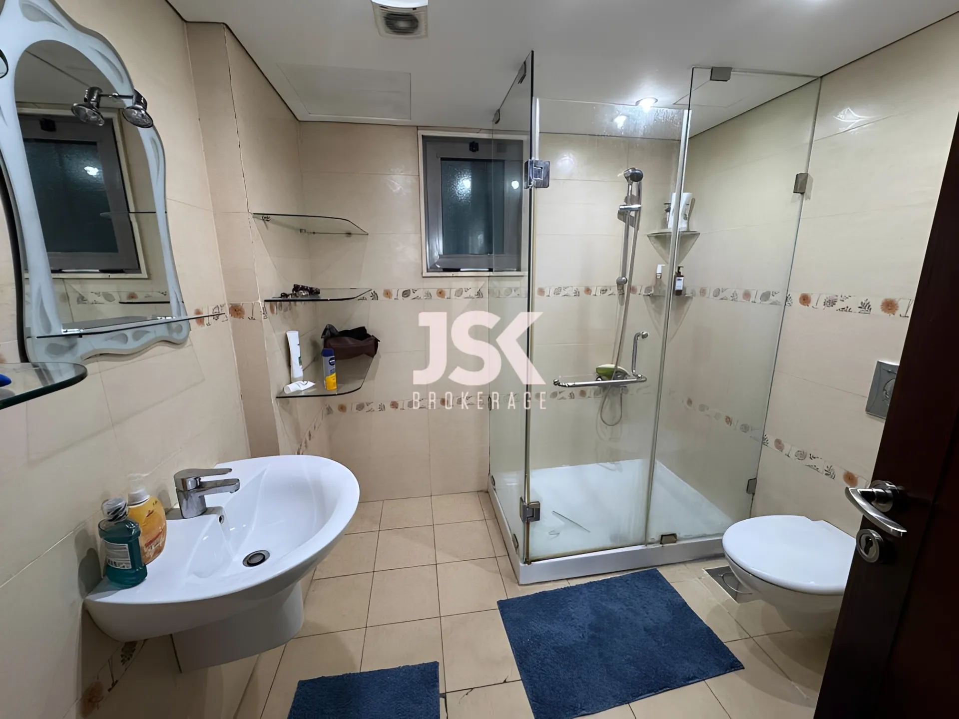 Apartment for Rent in Ras Al Naba'a