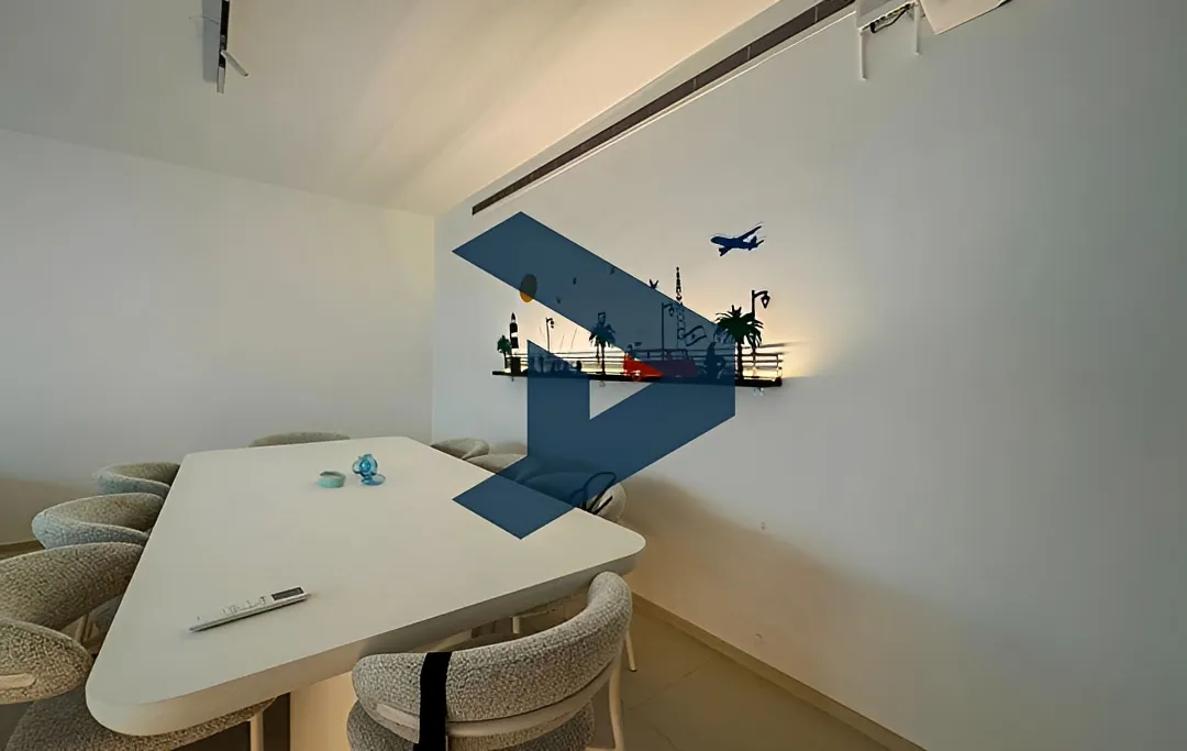 Apartment for sale in Ain Al Mraiseh, Beirut, Lebanon - 3 bed, 4 bath