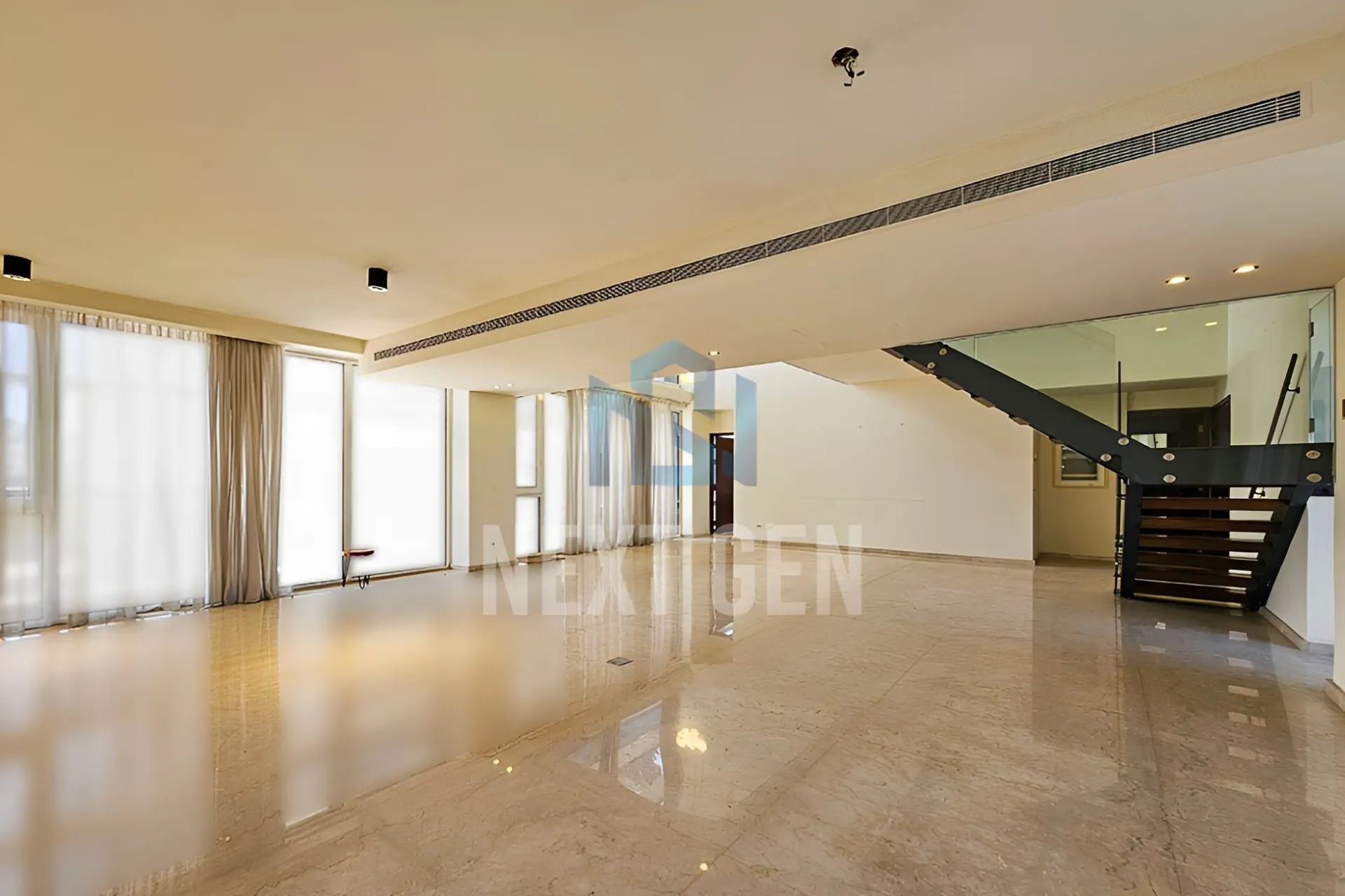 Duplex for rent in Achrafieh, Beirut, Lebanon - 3 bed, 5 bath