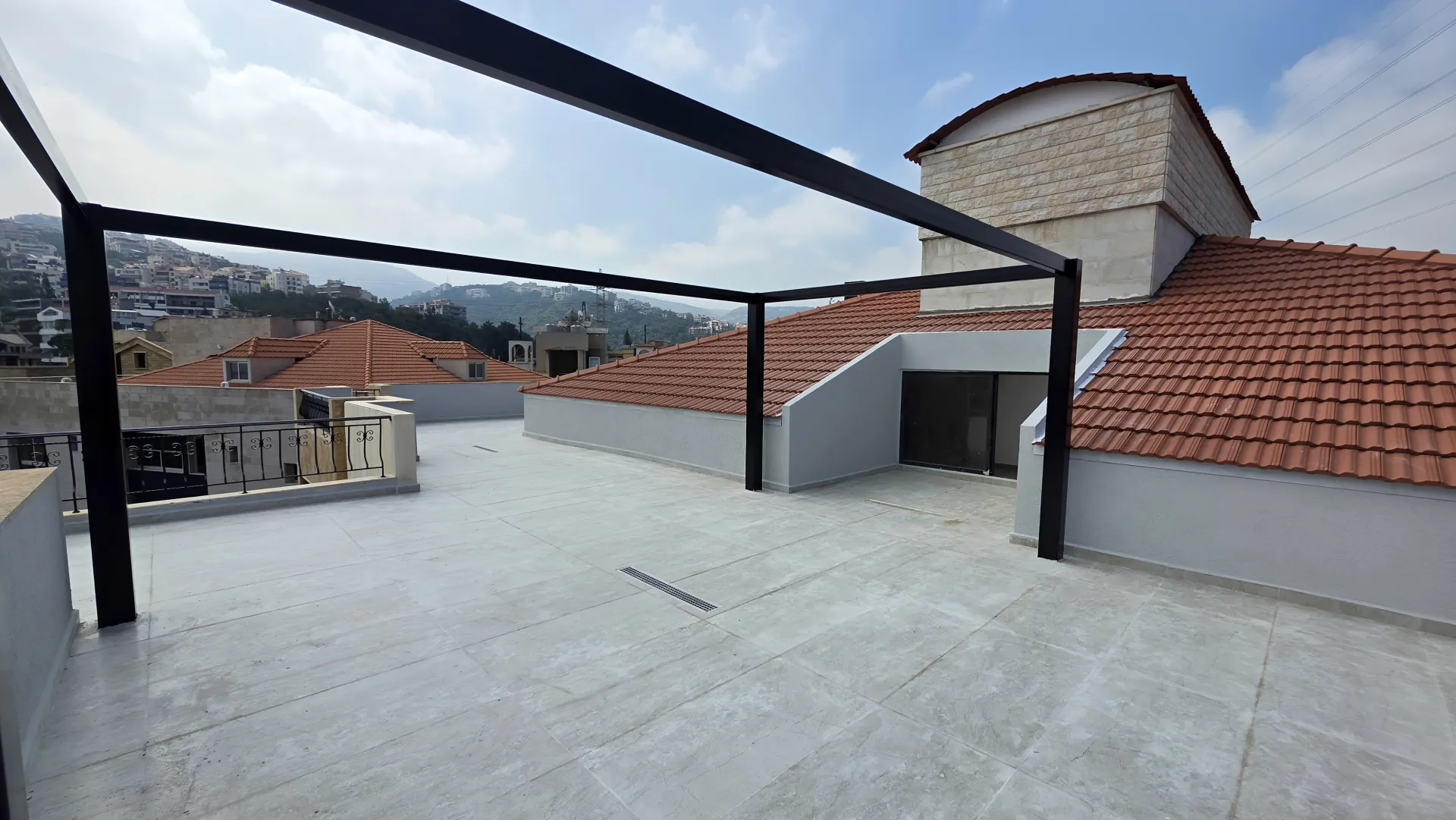 Apartment for Sale in Mtaileb - 5 bed, 6 bath