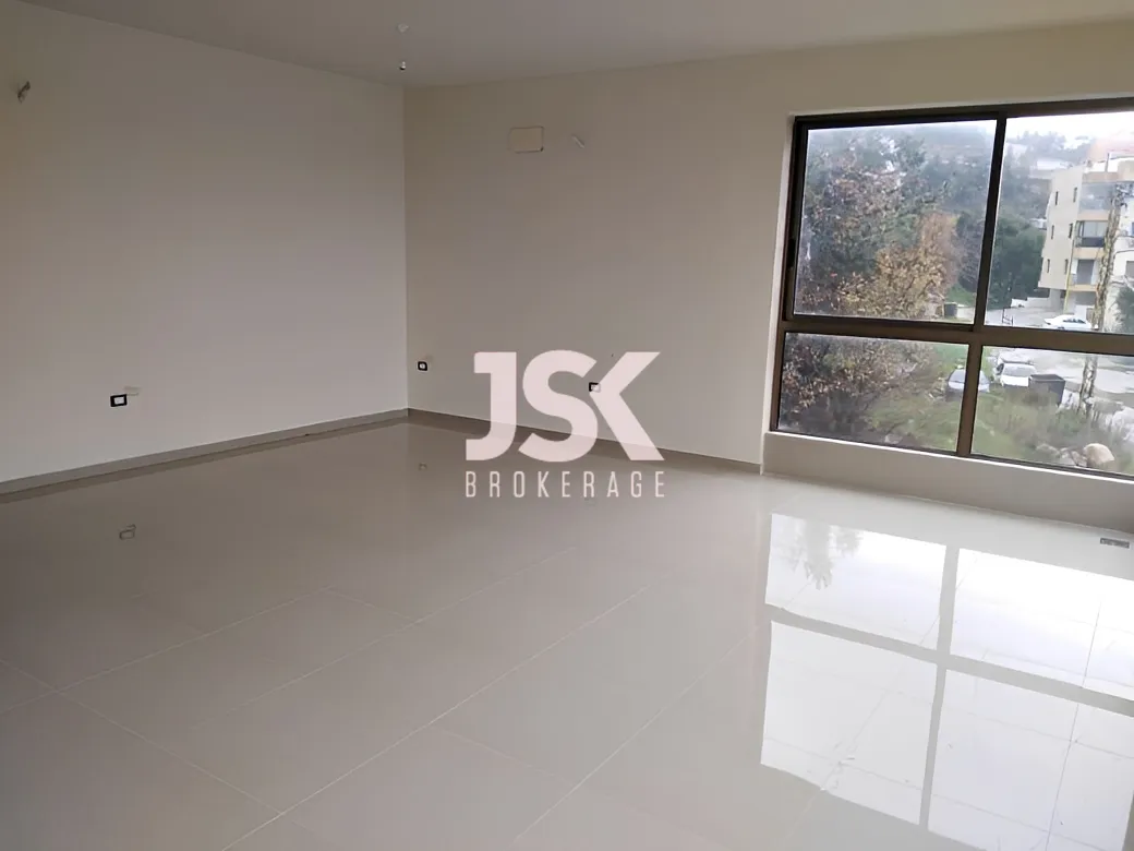Apartment for Sale in Aatchane, Lebanon - 3 bed, 3 bath