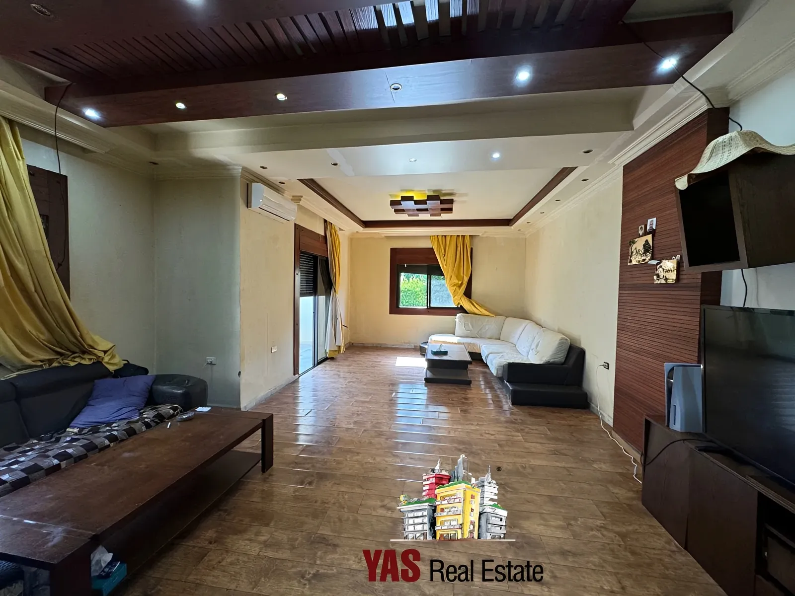 Apartment for Sale in Ballouneh - 3 bed, 3 bath