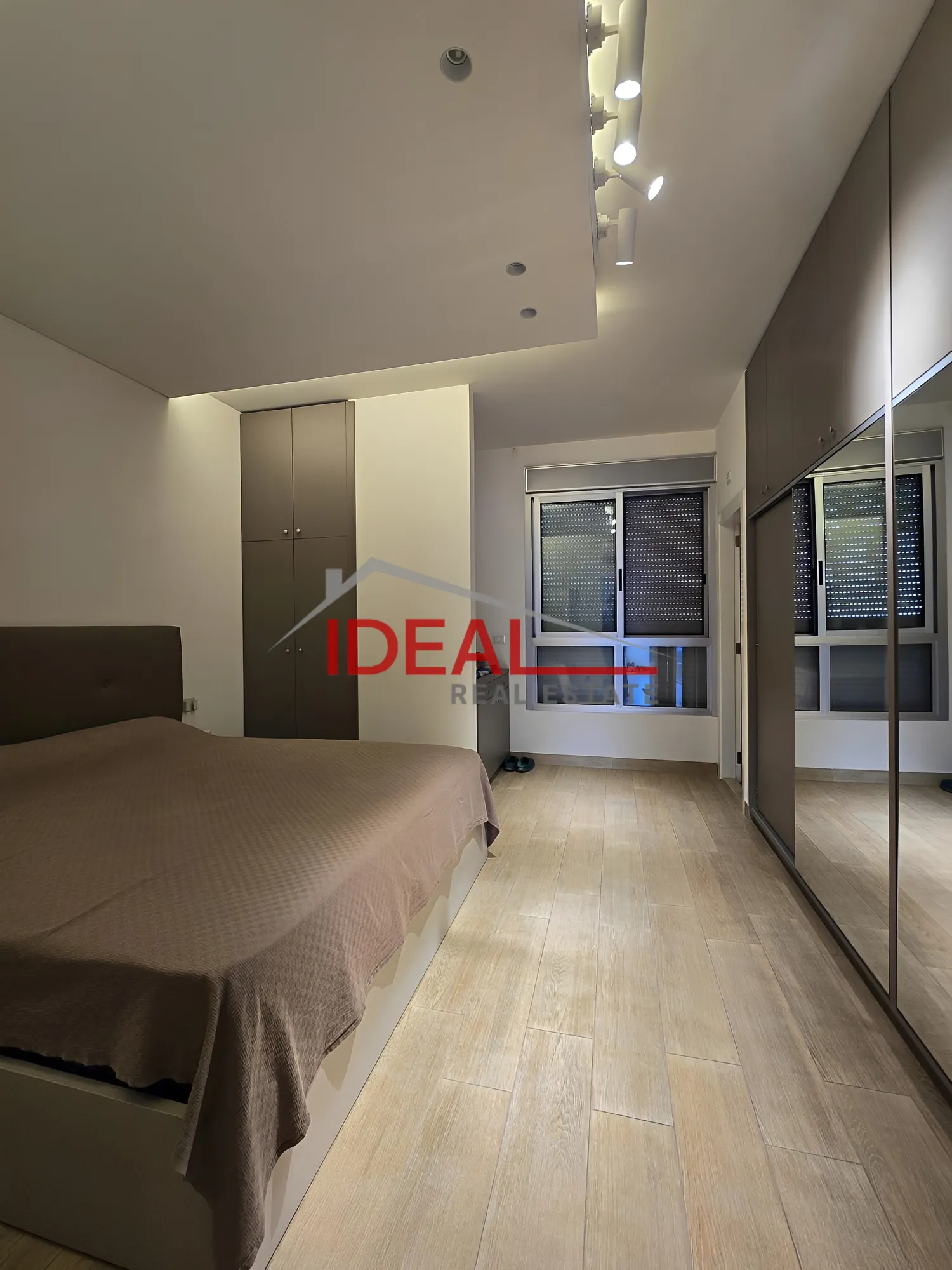 Apartment for Sale in Ain el remmeneh