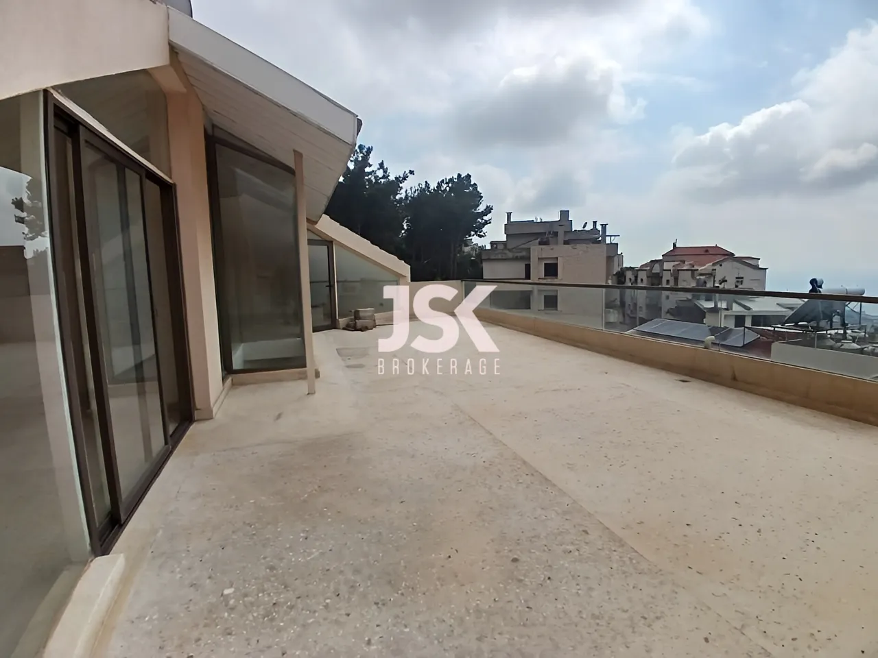 Duplex for Sale in Mazraat Yachoua - 6 bath