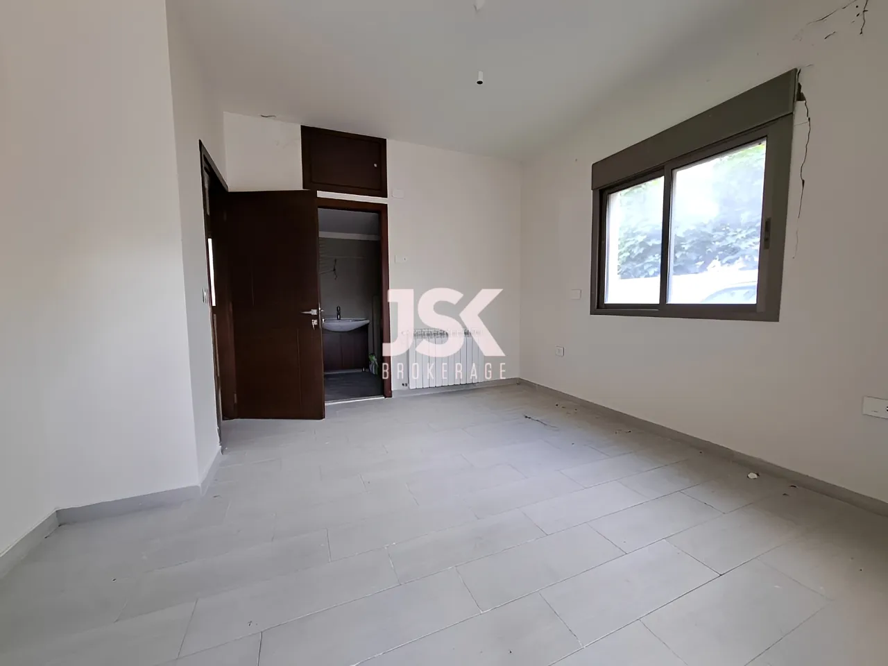 Apartment for Sale in Ajaltoun