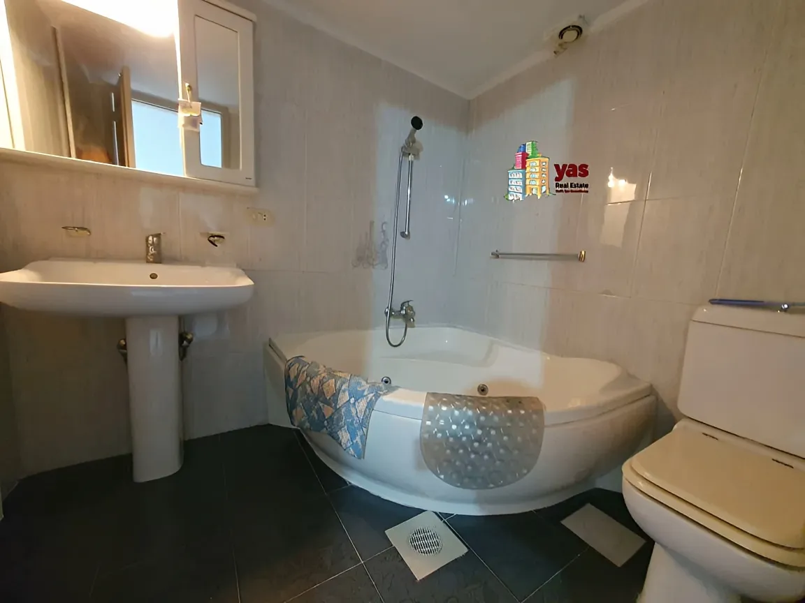 Villa for Rent in Ajaltoun