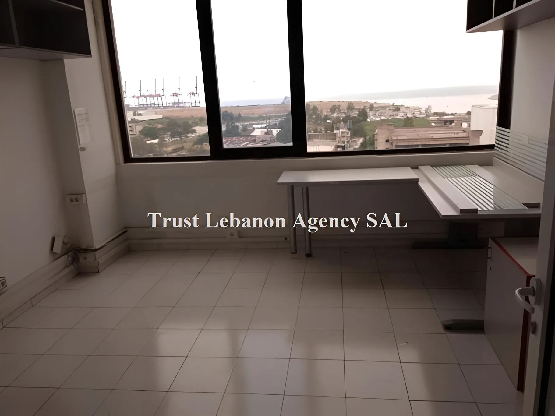 Office For Rent in Metn, Dawra