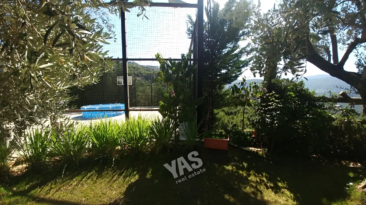 Villa for Sale in Ajaltoun - 5 bed, 6 bath