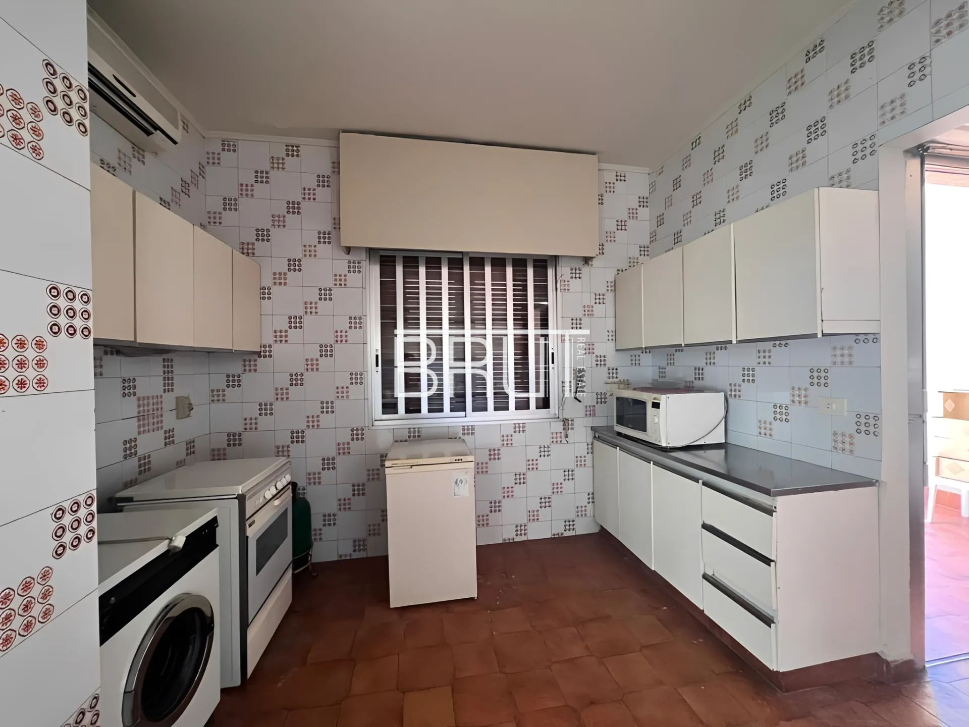 Apartment for sale in Adonis kesrouane, lebanon - 4 bed, 6.0 bath