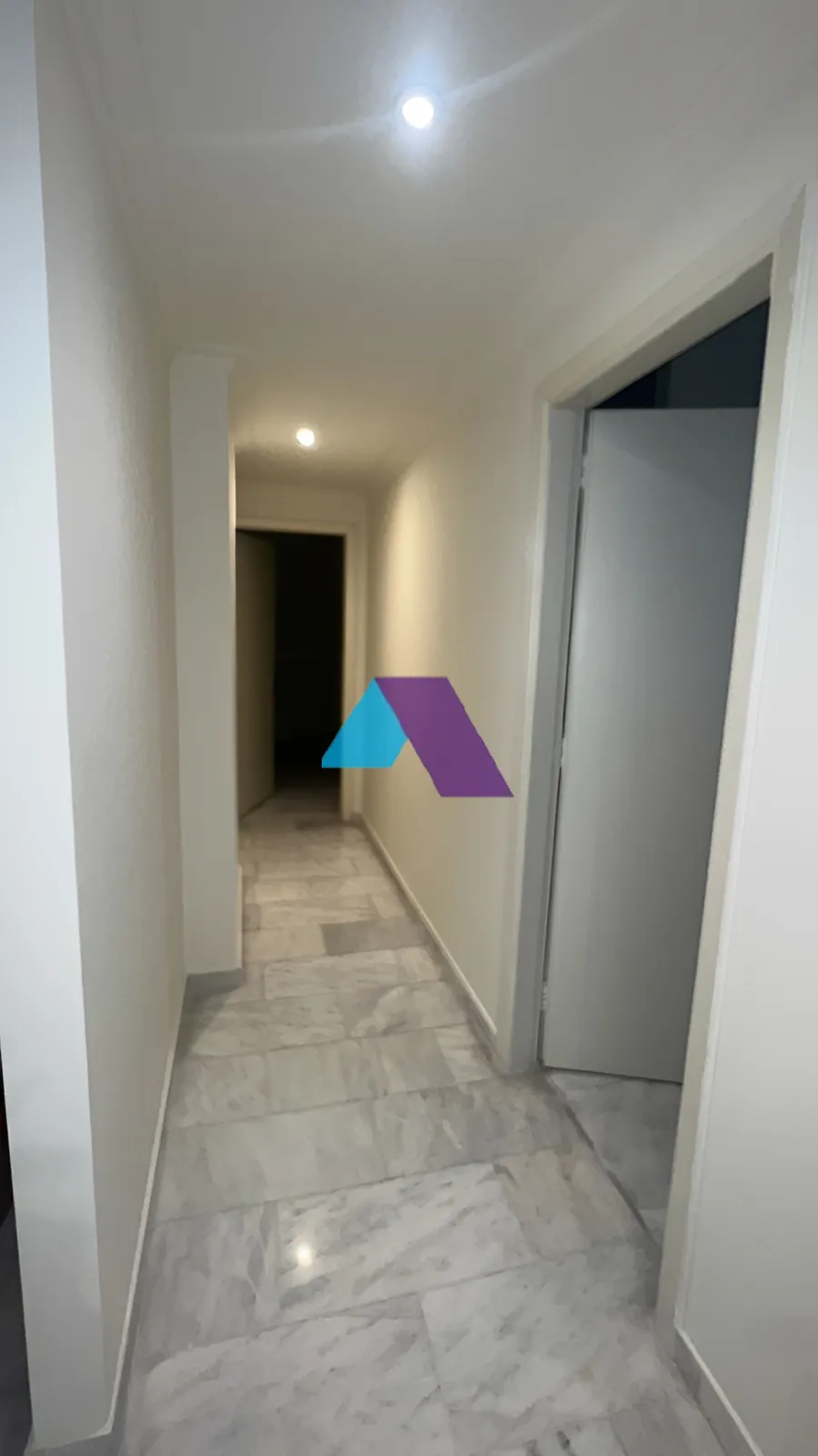 Apartment for Sale in Mar Takla - 2 bed, 3 bath