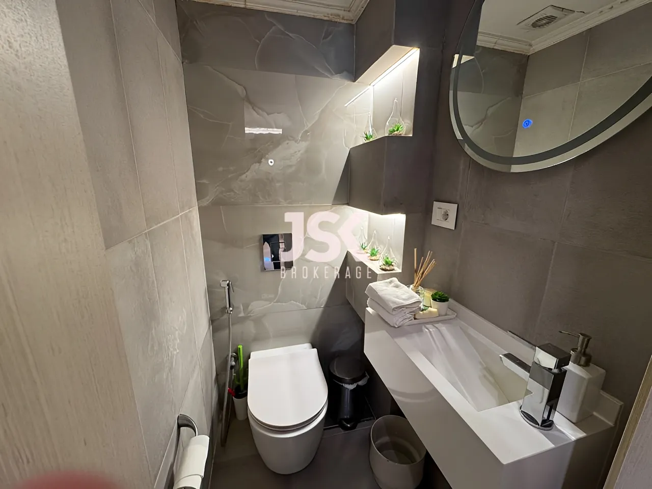 Apartment for Sale in Mazraat Yachoua