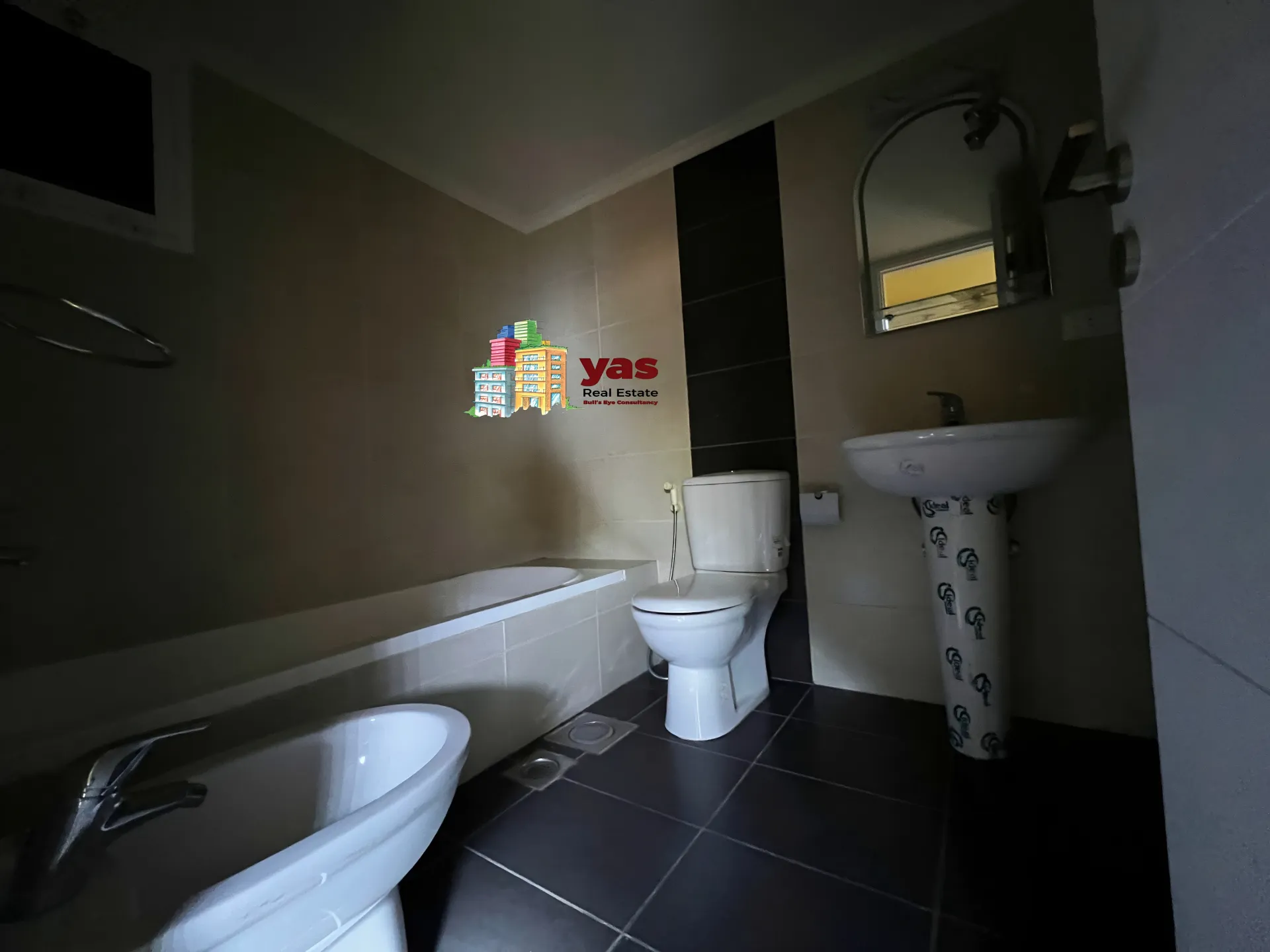 Apartment for Sale in Ballouneh