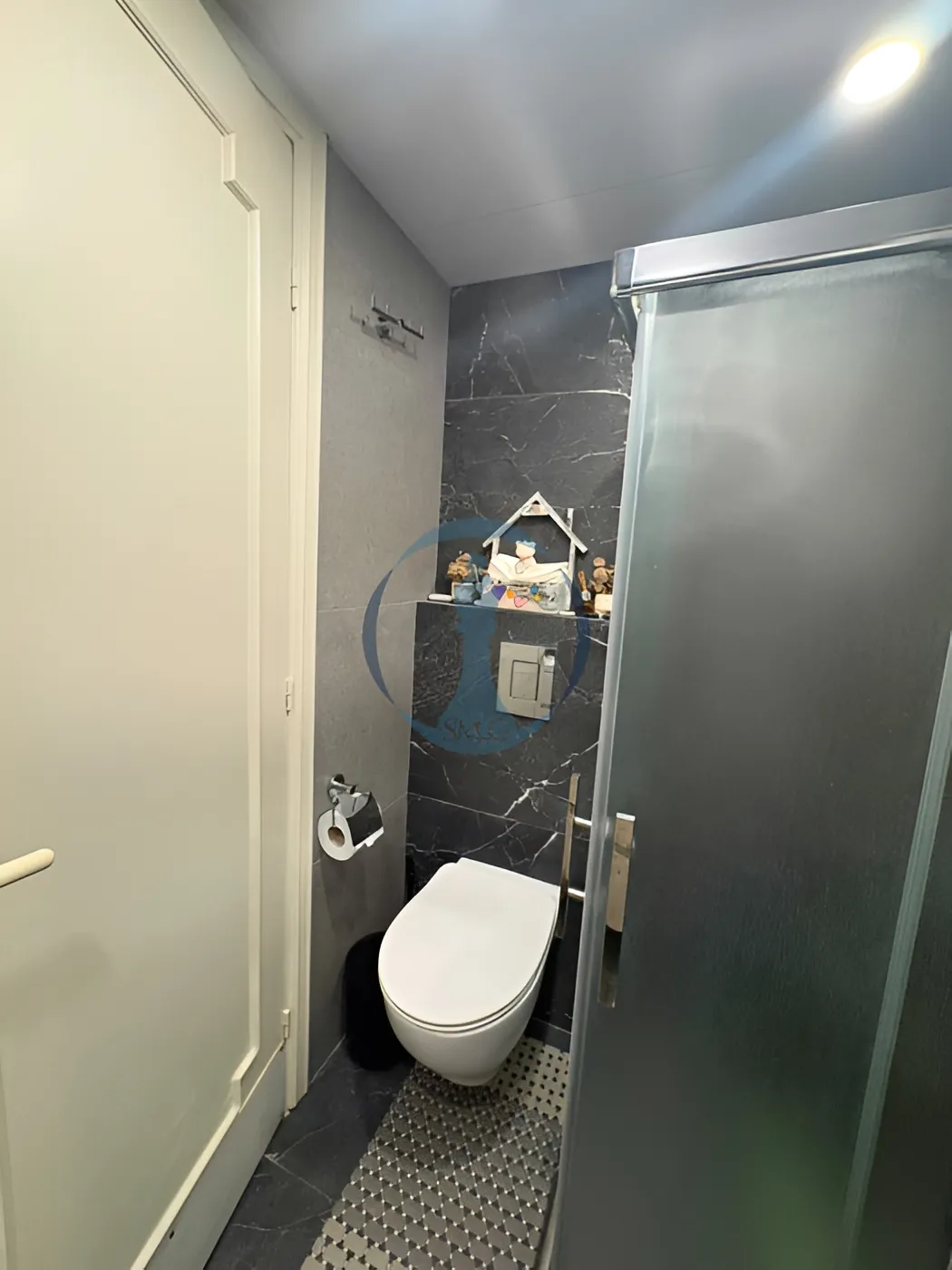 Apartment for sale in Ain El Rihaneh