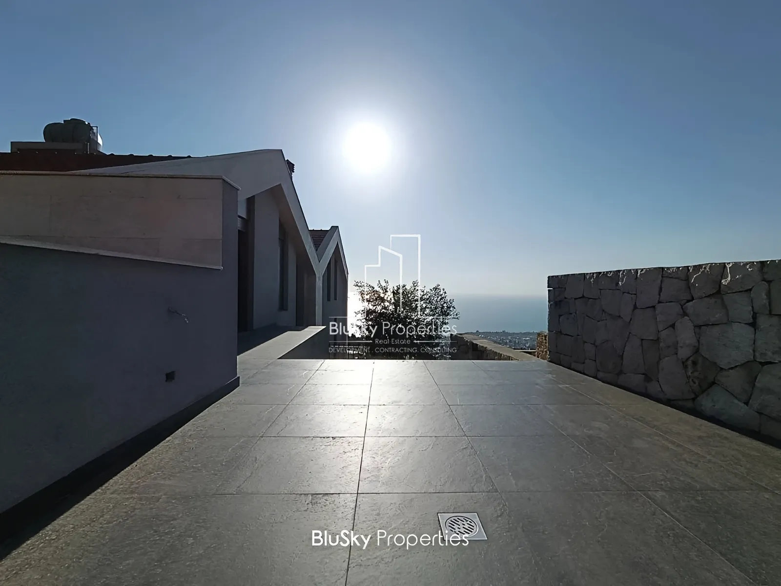 Duplex for Sale in Blat - 4 bed, 6 bath