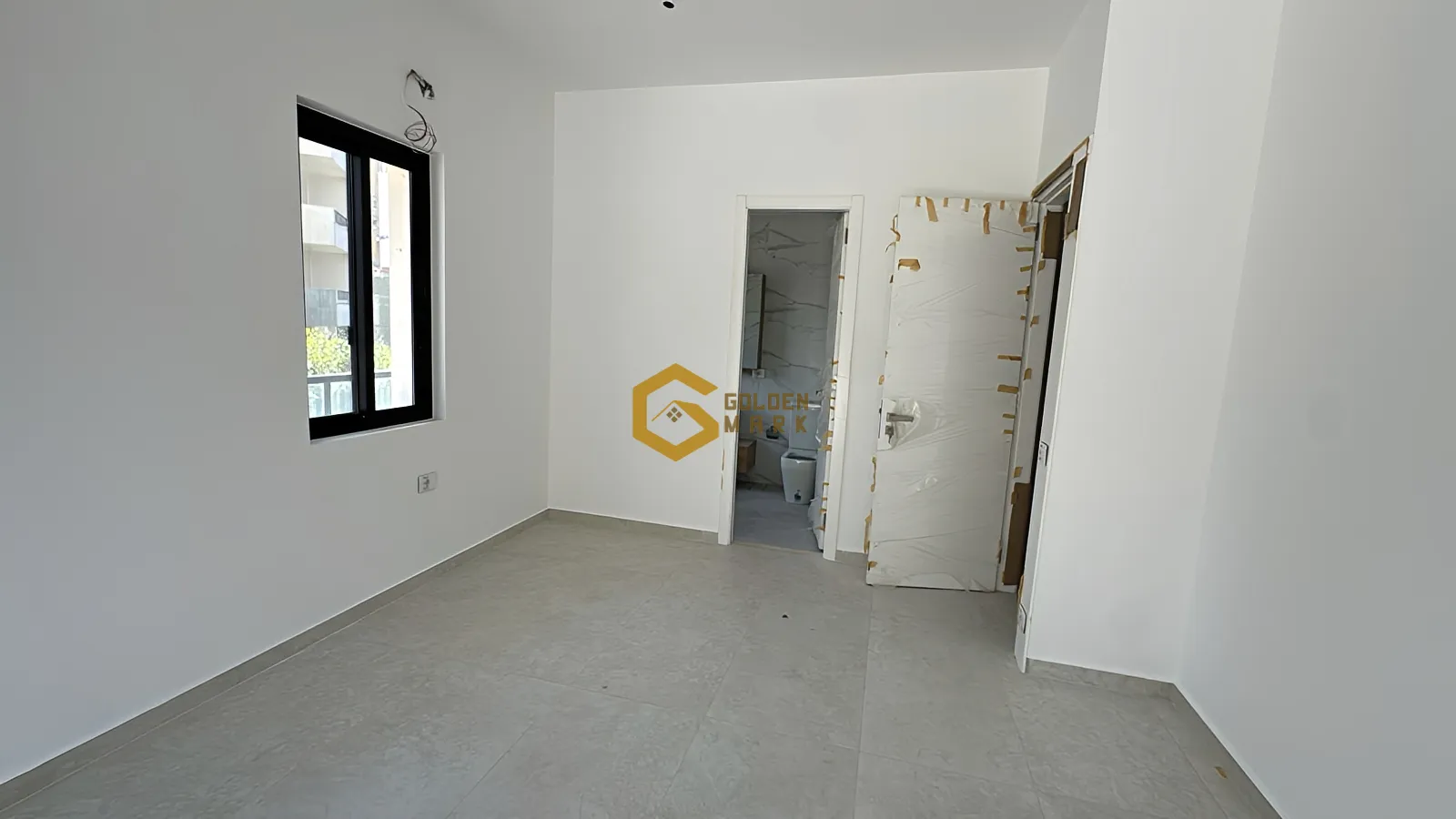 Apartment for Sale in Dbayeh - 3 bed, 5 bath