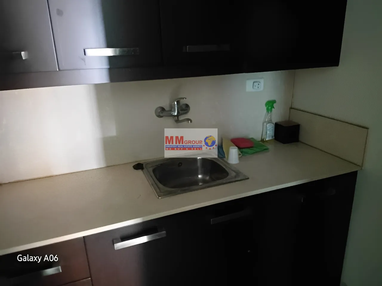 Office for rent in Dekwaneh