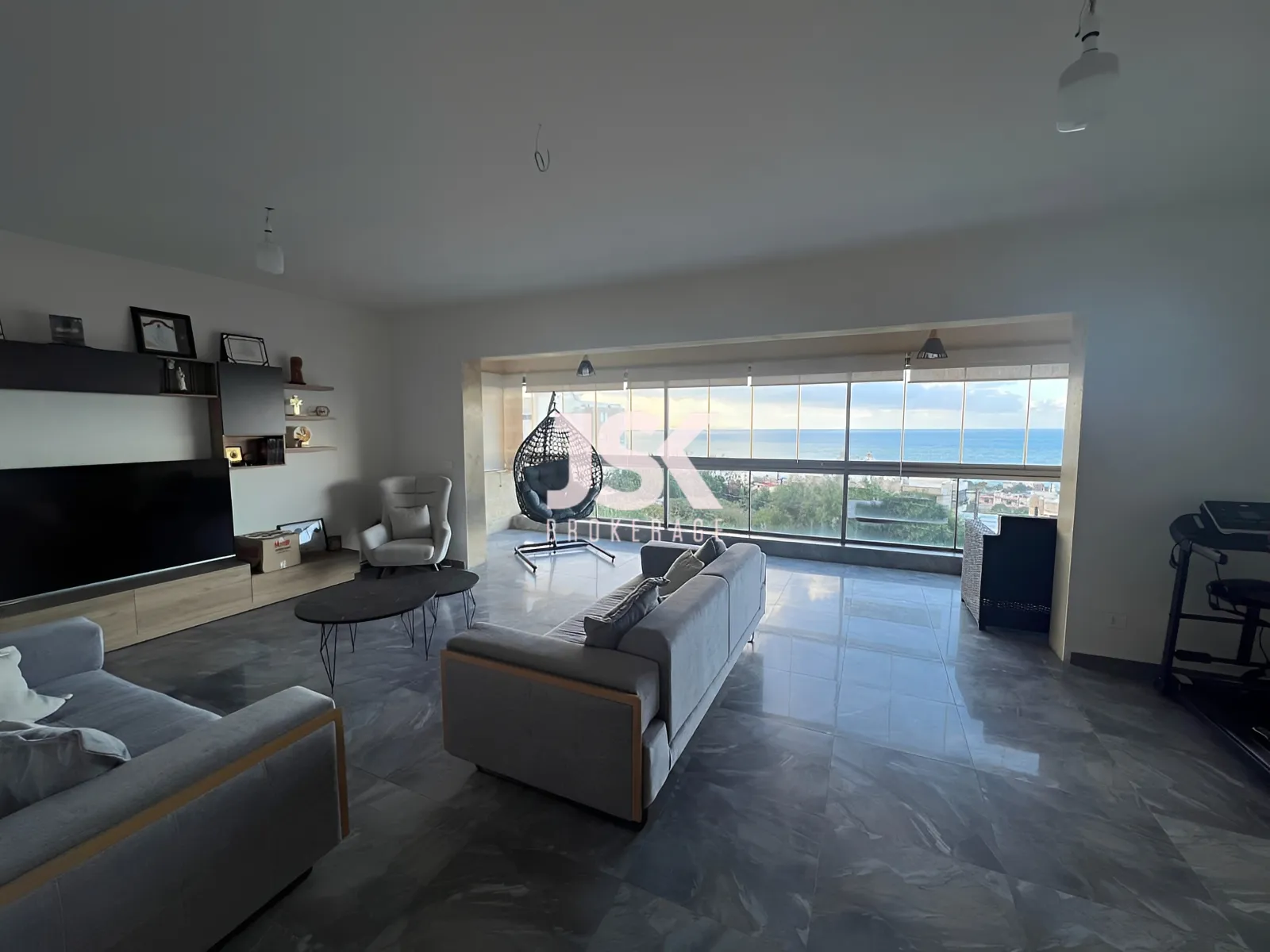 Apartment for Rent in Aamchit