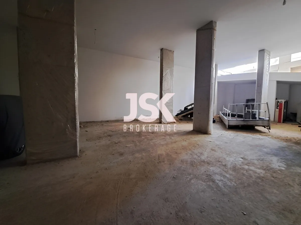 Warehouse for rent in Sabtiyeh