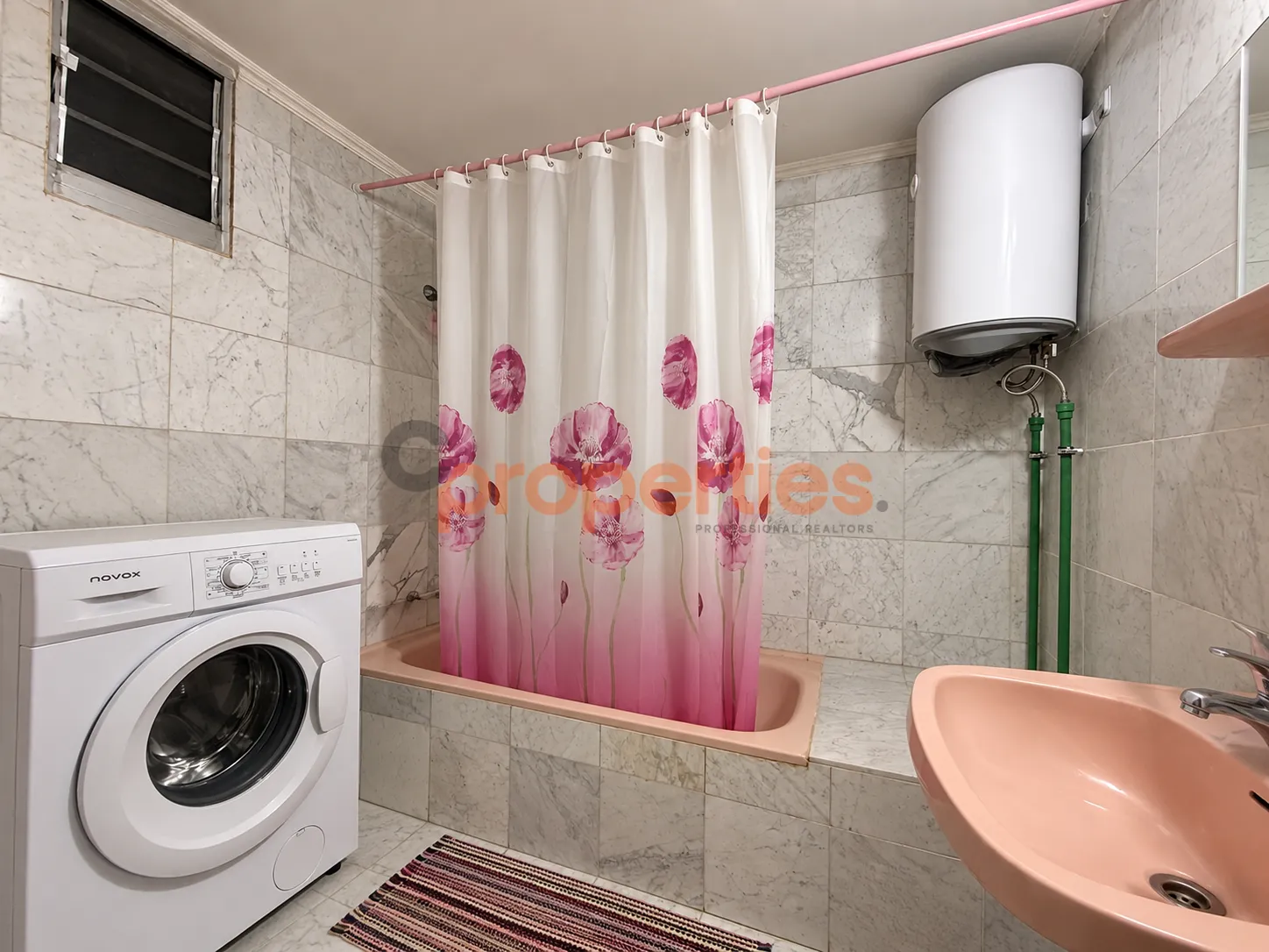 Apartment for Rent in Adonis