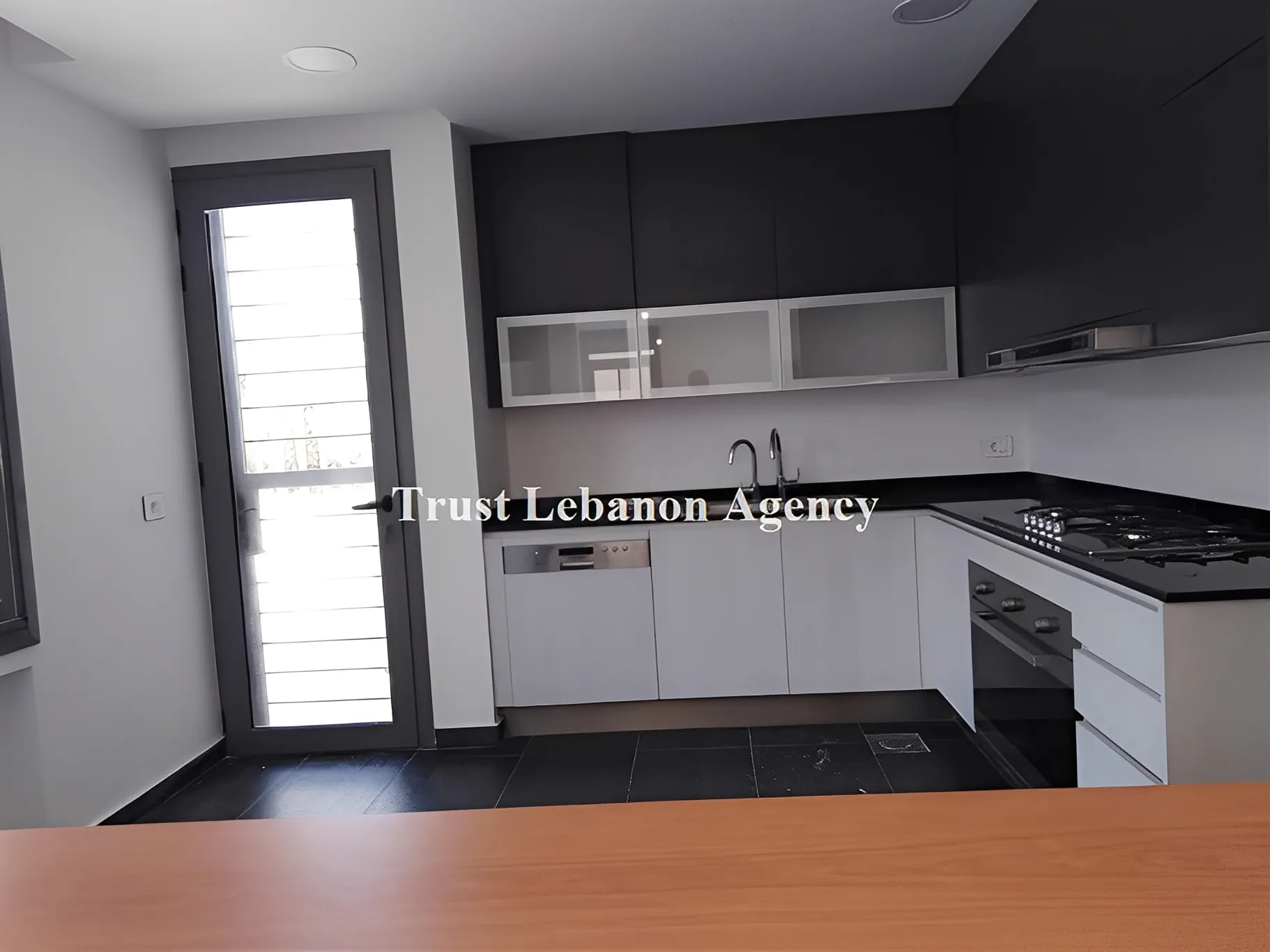 Triplex for Sale in Baabda yarzeh