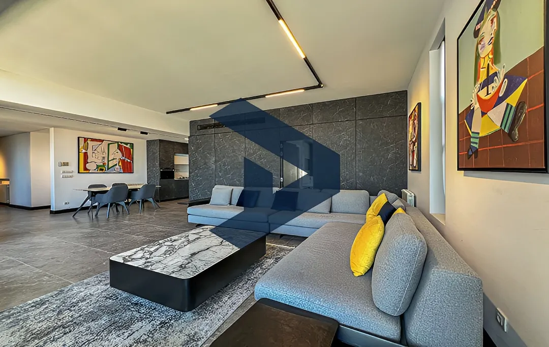 Apartment for rent in Achrafieh, Beirut, Lebanon - 2 bed, 4 bath
