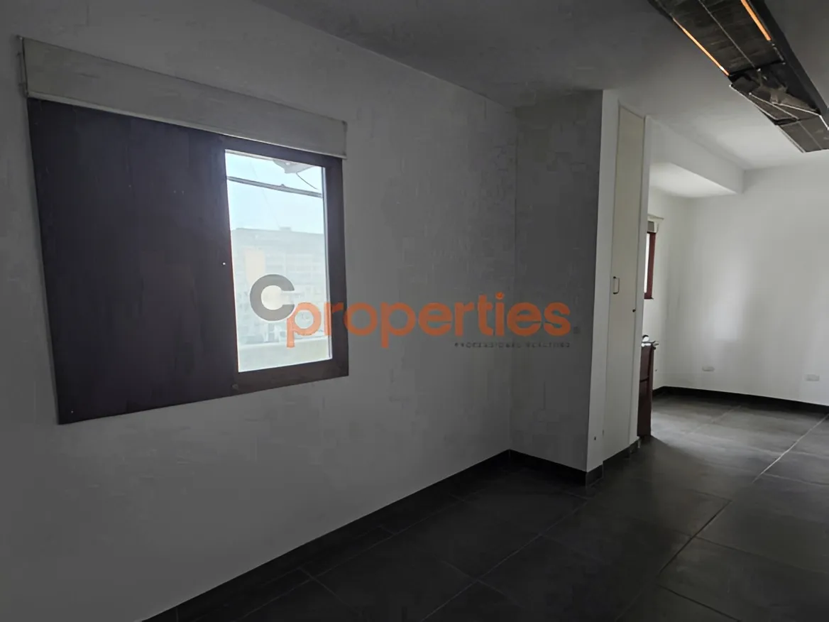Office for Rent in Forn El Chebbak