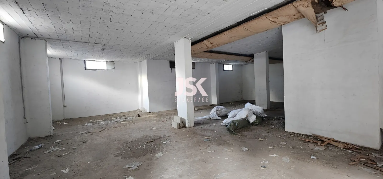 Warehouse for Sale in Hazmieh