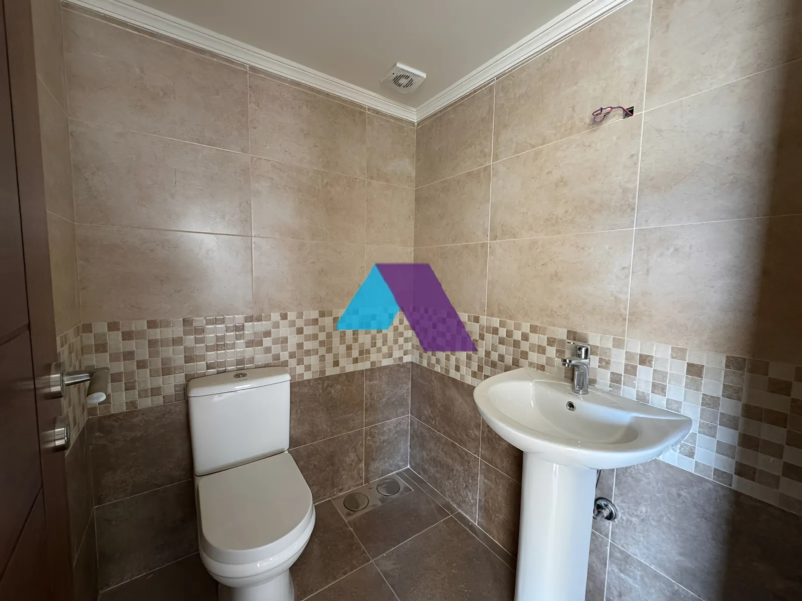 Apartment for Sale in Breij - 3 bed, 3 bath