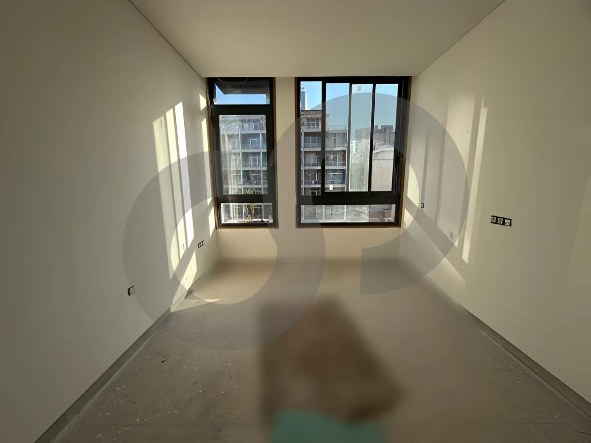 Apartment for Sale in Manara, Beirut, Lebanon - 2 bed, 2 bath