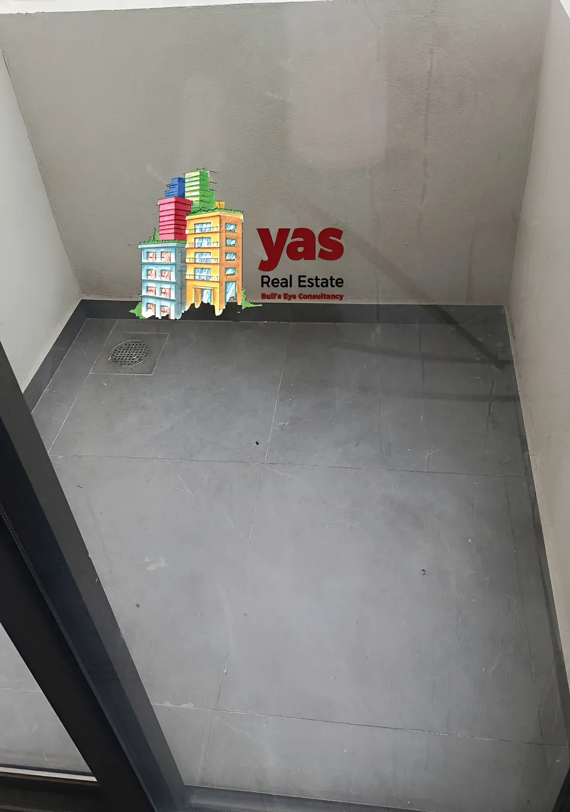 Apartment for Sale in Mazraat Yachou - 2 bed, 3 bath
