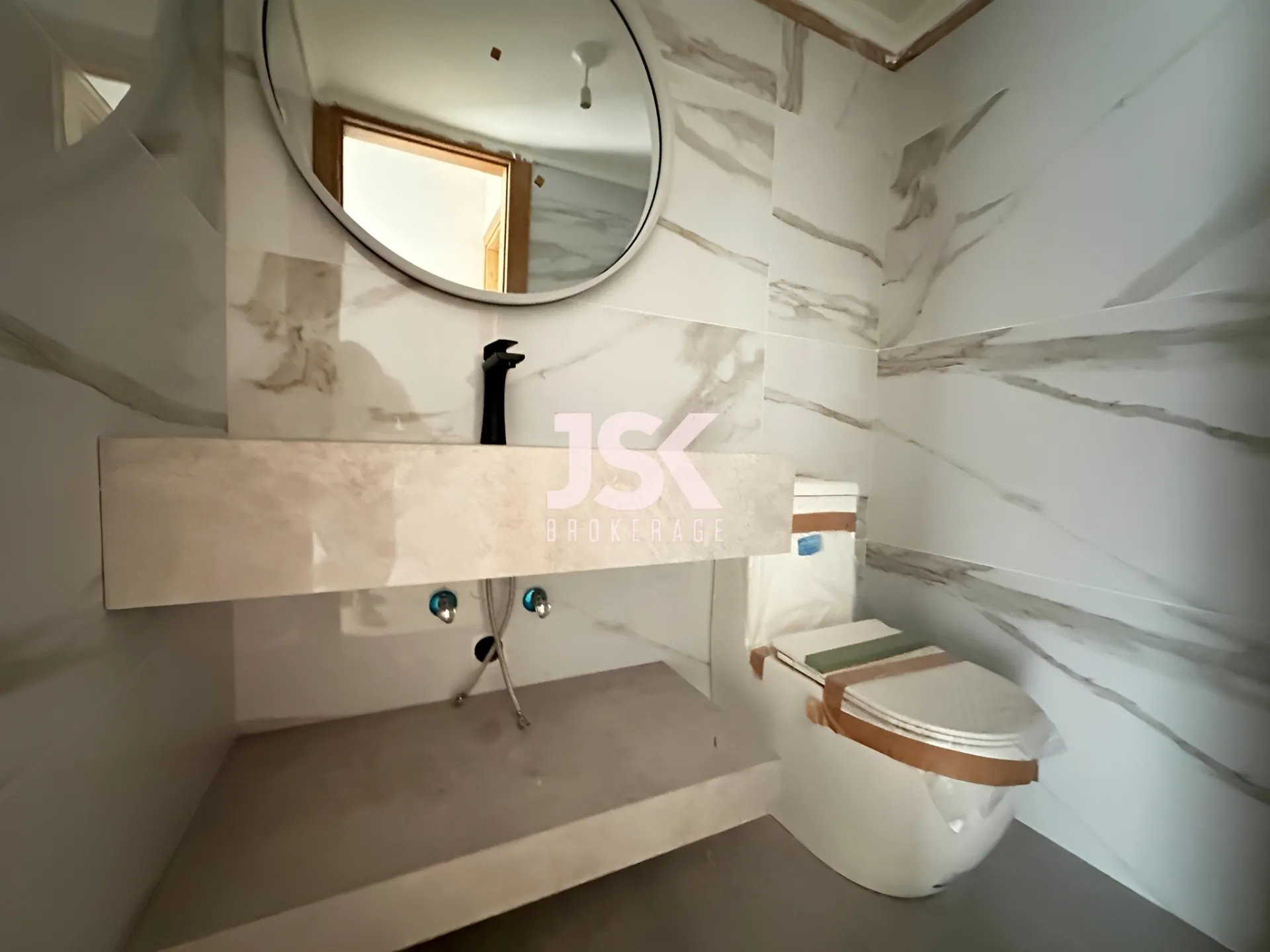 Apartment for Sale in Ain Saadeh
