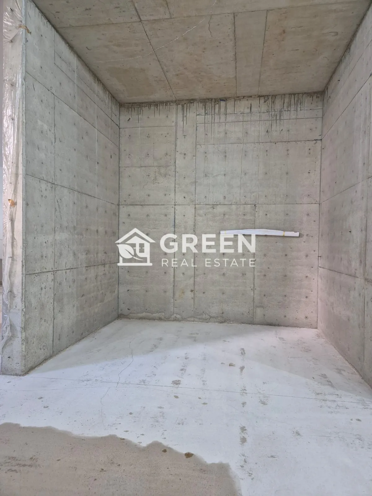Warehouse for rent in Sabtieh، baouchriyeh, lebanon