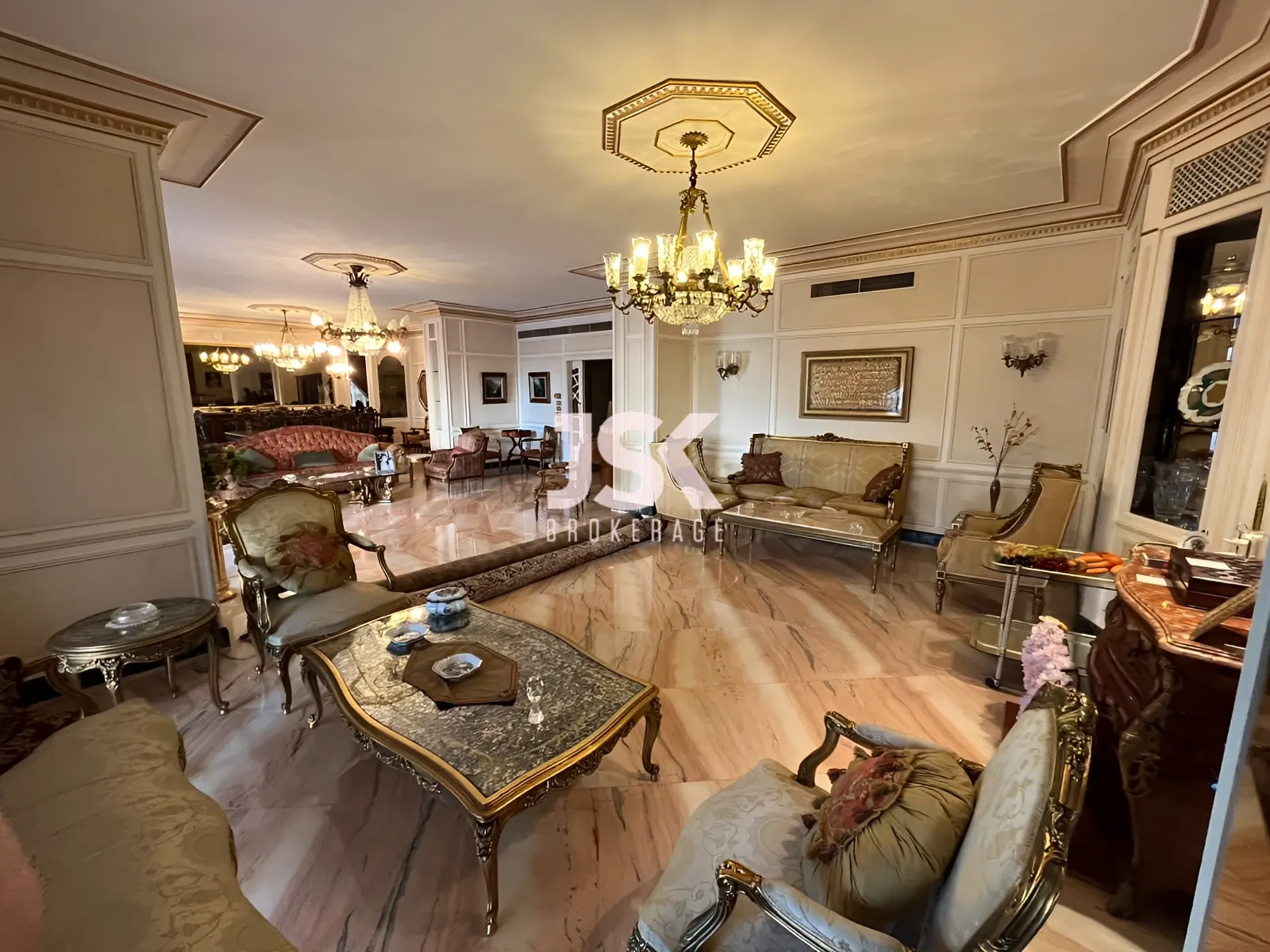 Apartment for Sale in Ras Beirut