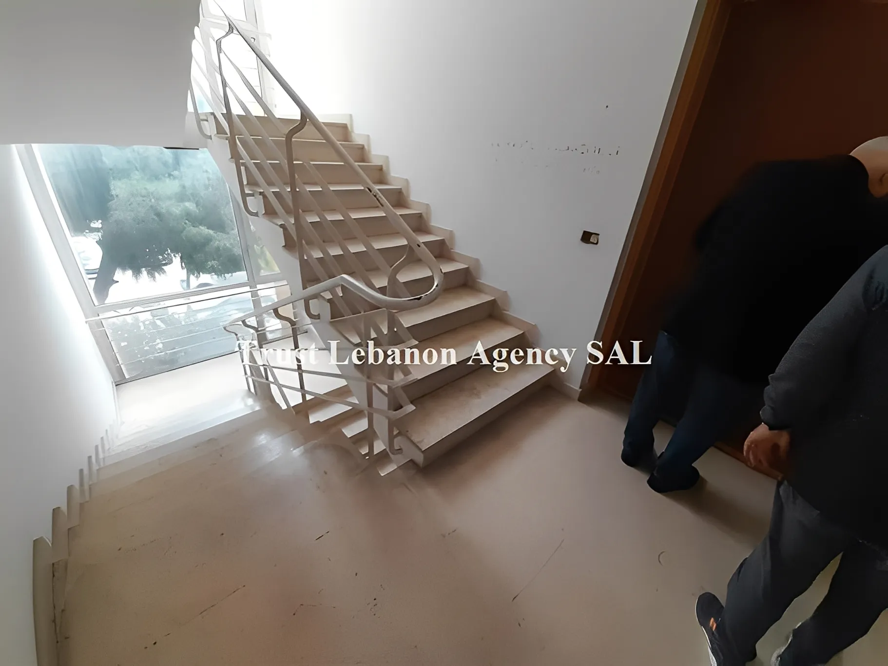 Office for rent in Baabda, Hazmieh