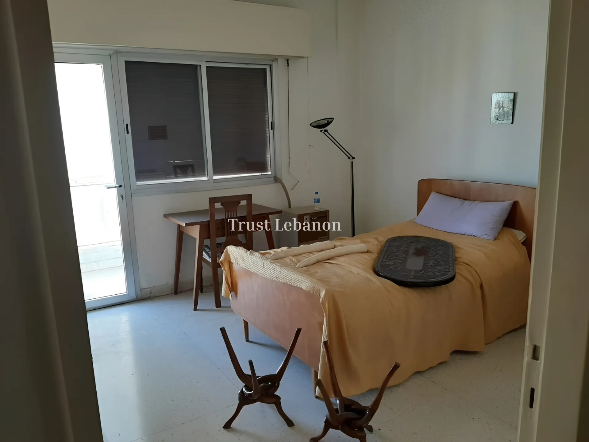 Apartment for sale in Horch Tabet