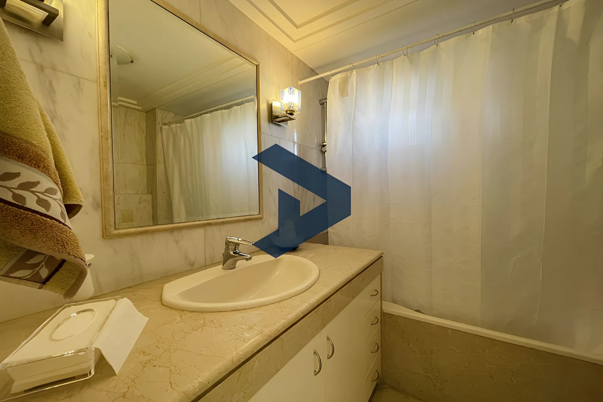 Apartment for rent in Caree d'or, Achrafieh, Lebanon