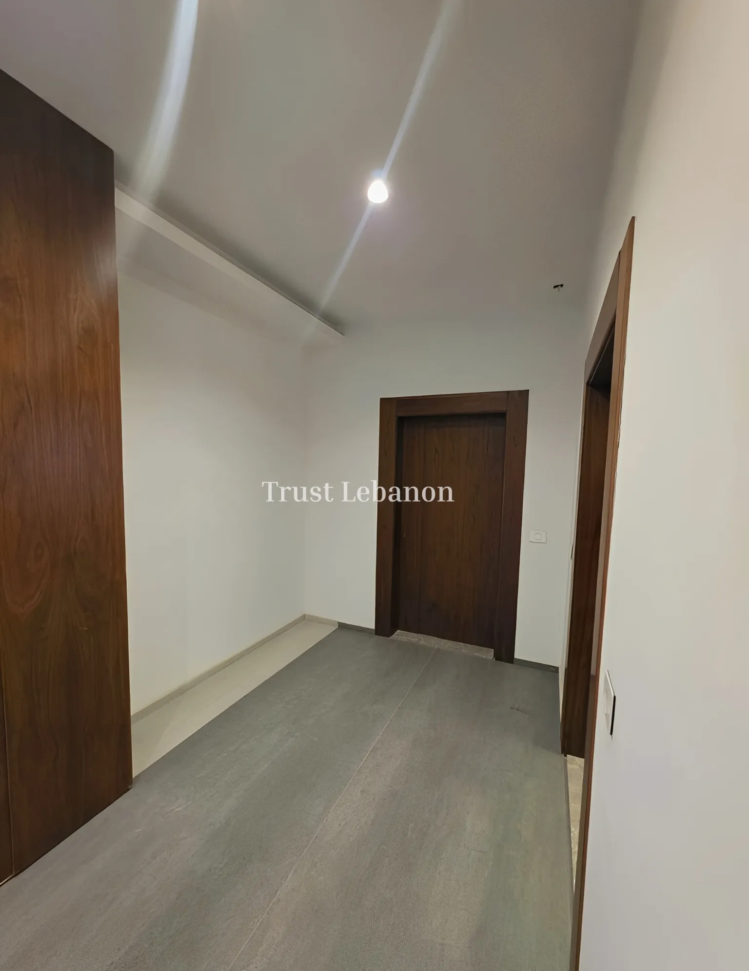 Office for rent in Dbayeh, Lebanon