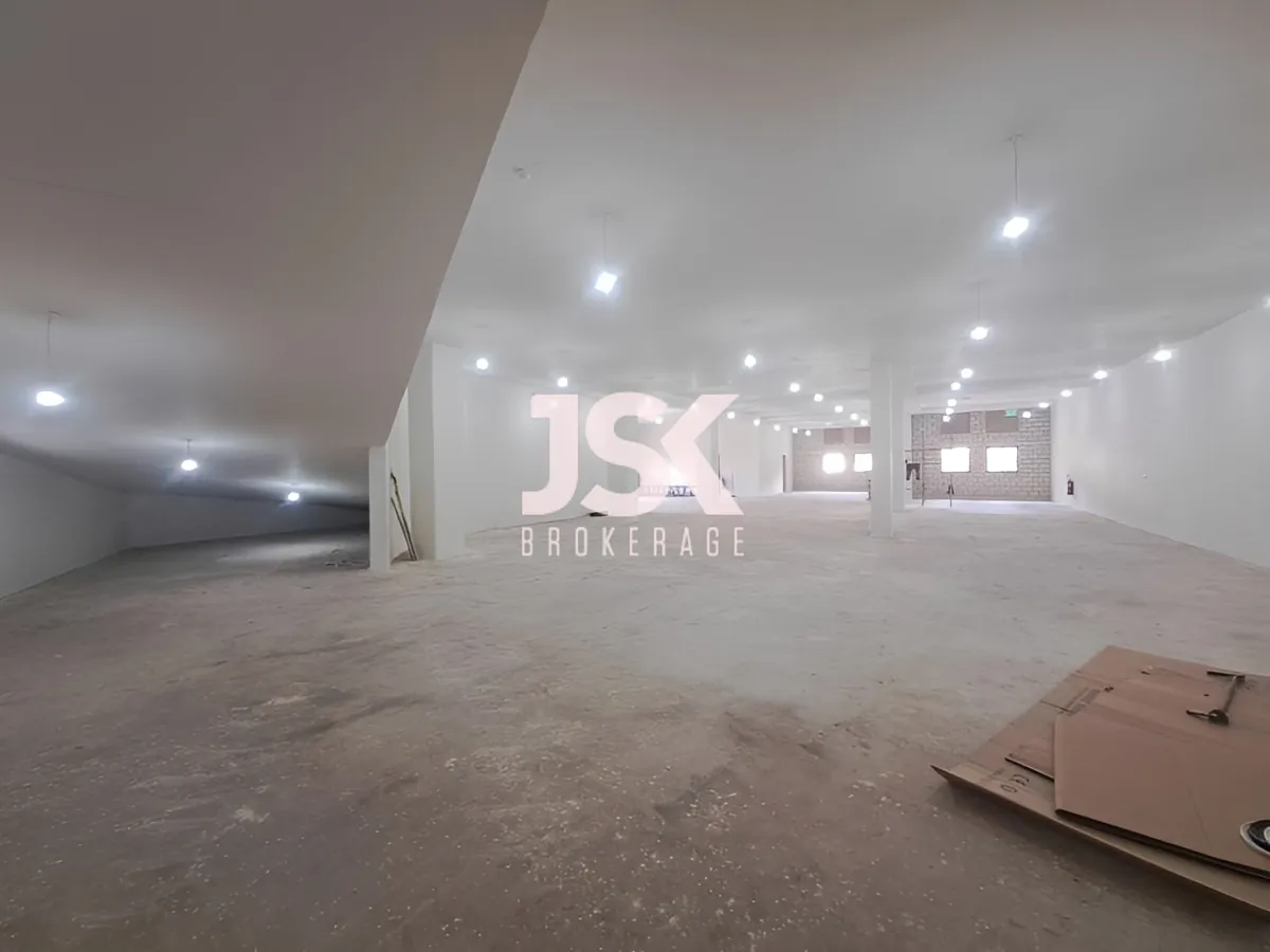Warehouse for Sale in Fanar
