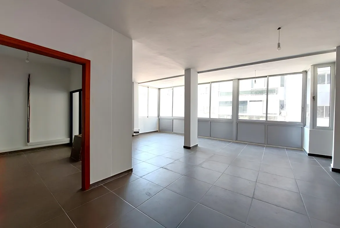 Office for Sale in Zalqa
