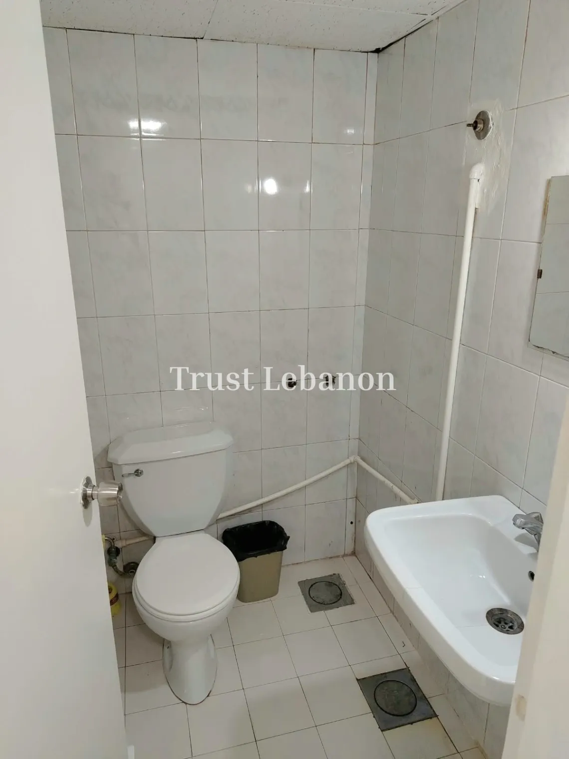 Office for rent in Dekwaneh, Lebanon