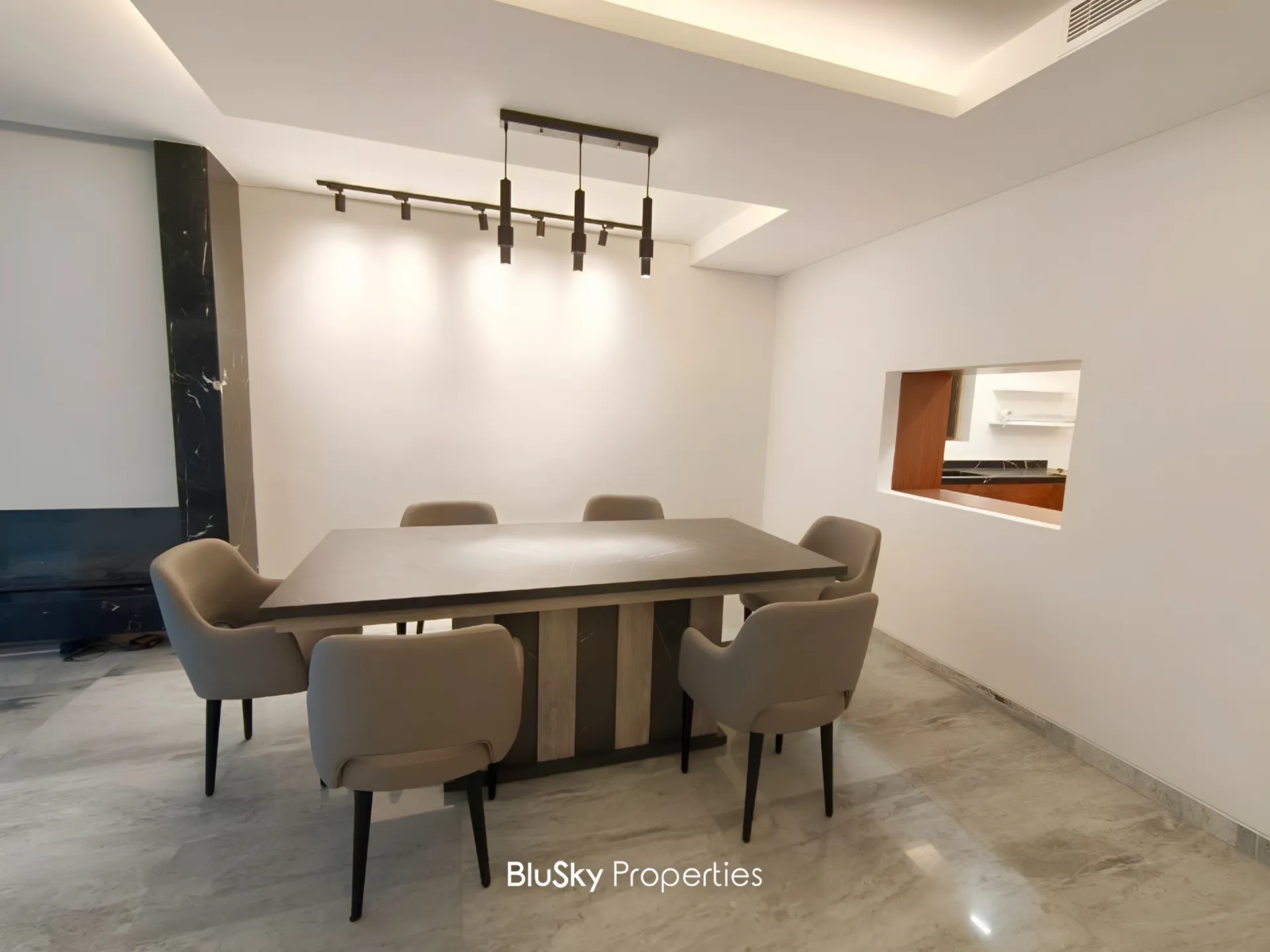 Apartment for rent in Tilal Ain Saadeh